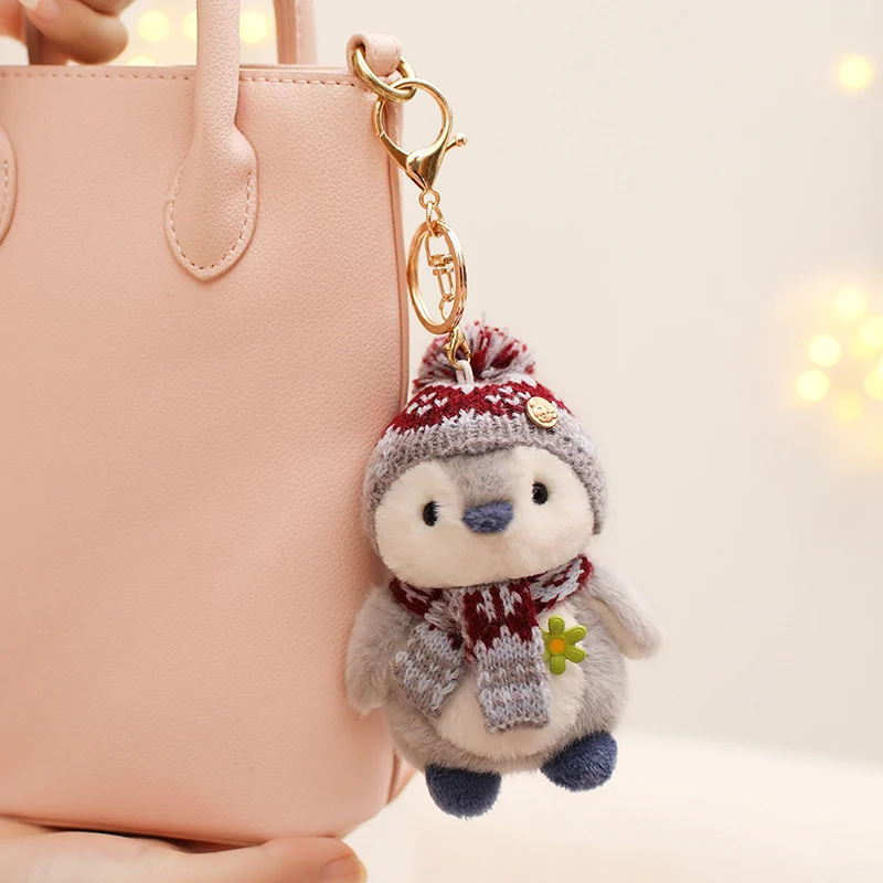 Bella soffice cartone animato cappello sciarpa pinguino peluche bambola cuscino grigio rosa animale peluche ciondolo decorazioni per la casa regalo per le ragazze dei ragazzi