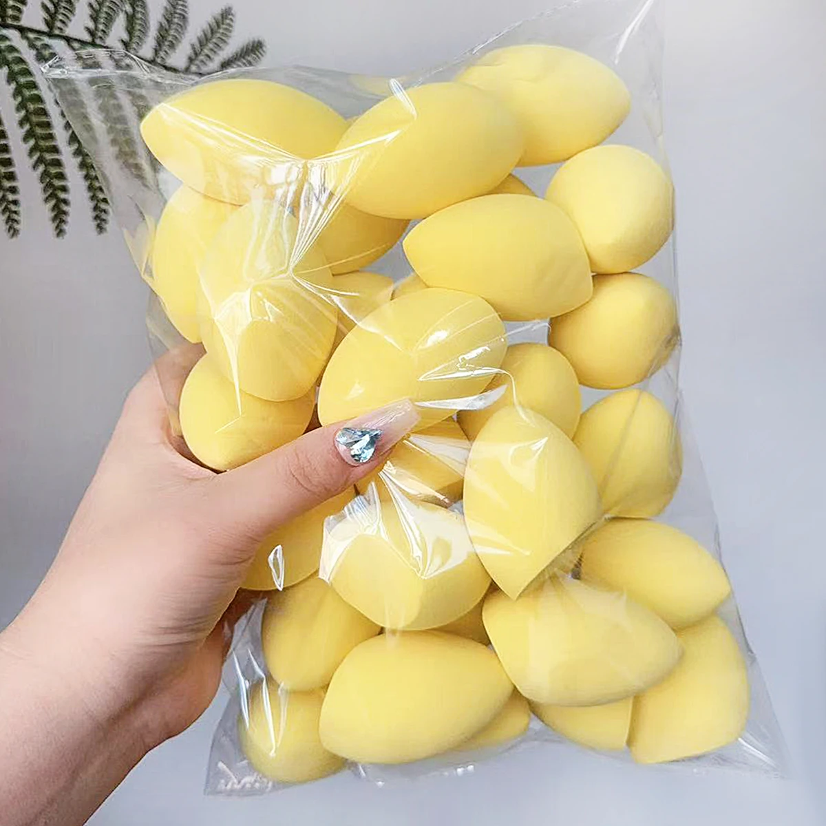 30 peças conjunto de esponja de maquiagem super macia de tamanho grande, adequado para uso seco e molhado sem pó colando ferramentas de maquiagem facial