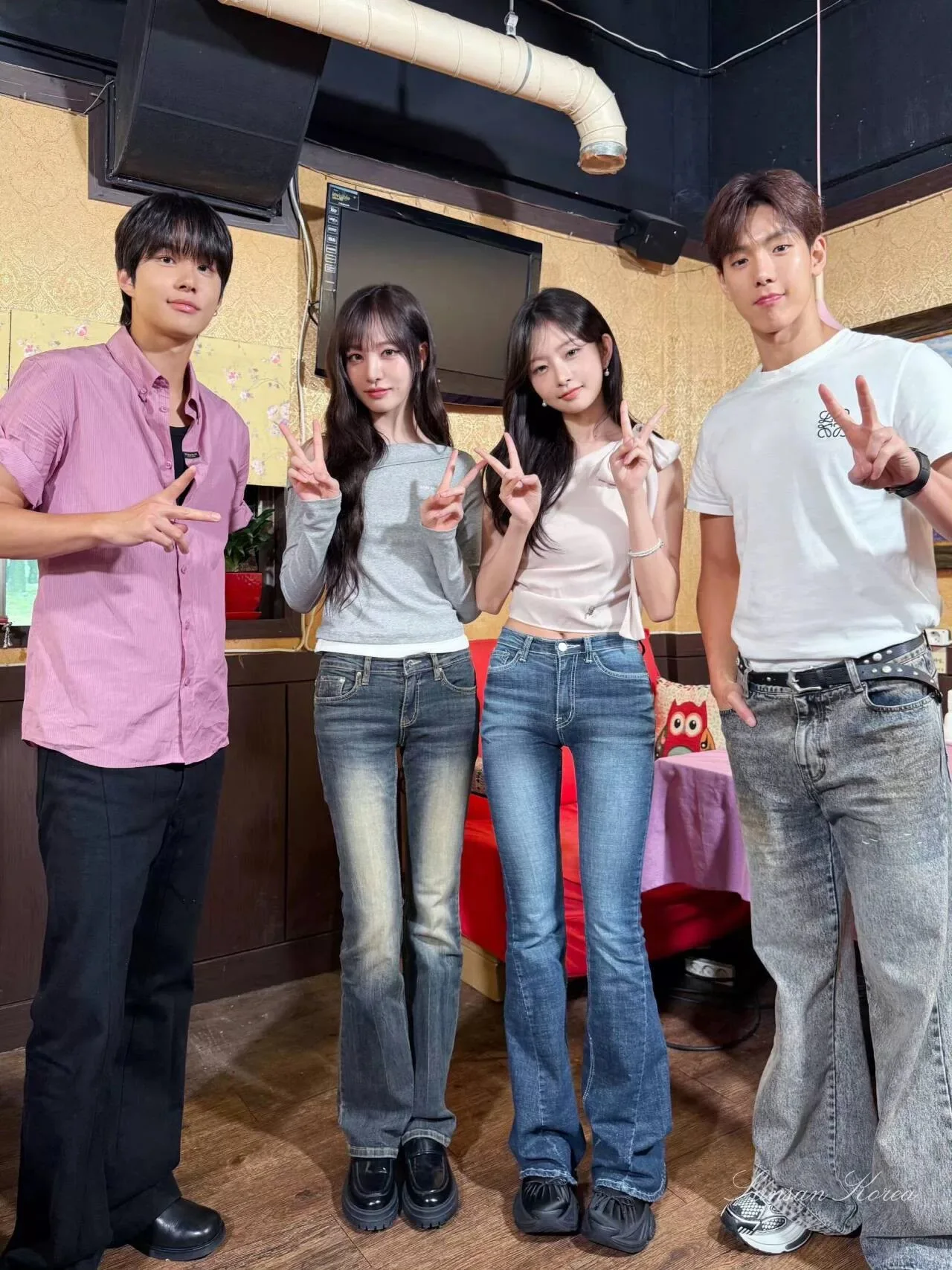 

Fashion Lady New Autumn Washed Denim Flare Pants All-match Solid Color High Waist Floor-length Women Casual Straight Jeans