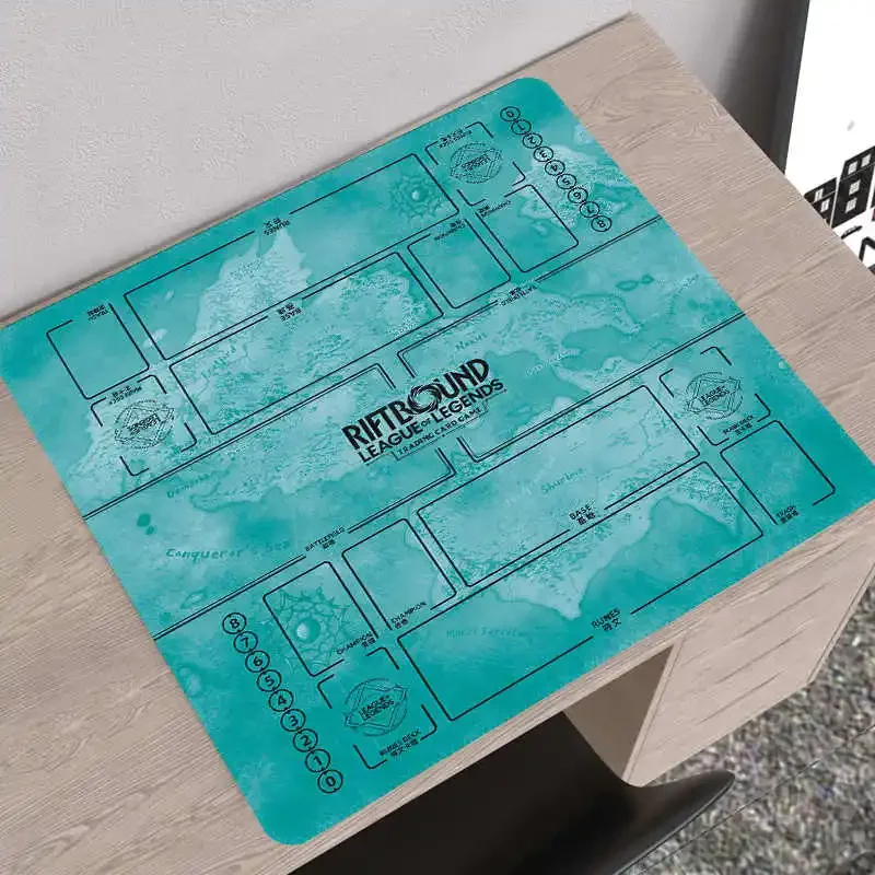新しいリフトバウンドマップバトルカードプレイマットアニメーション漫画ゲーム周辺機器ダブルラバーカードバトルプレートシンプルミッドテーブルマット