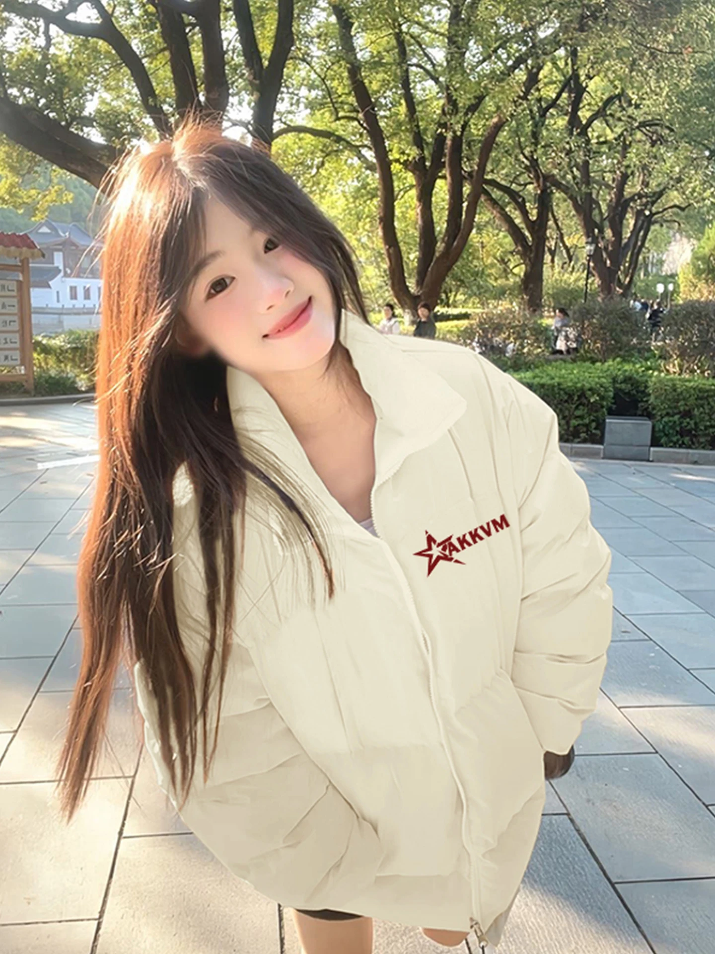 

Парка женская с натуральным мехом, утепленная, с хлопковым наполнителем, красивая