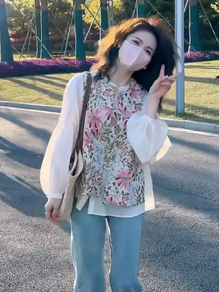 Ele المطرزة الصينية Sle المرأة سترة ملابس خارجية ربيع الخريف وصول جديد عالية الجودة الأزهار منقوشة المرقعة