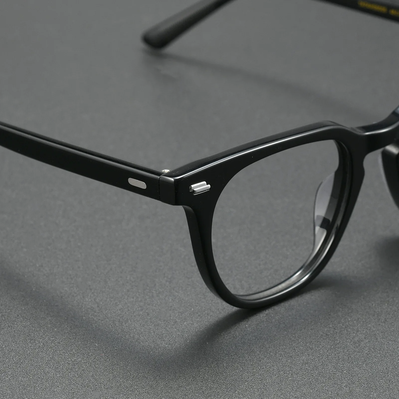 إطار نظارات بصرية كلاسيكي أنيق للرجال خفيف TR90 للنساء إطار كبير مربع شفاف نظارات طبية جديدة