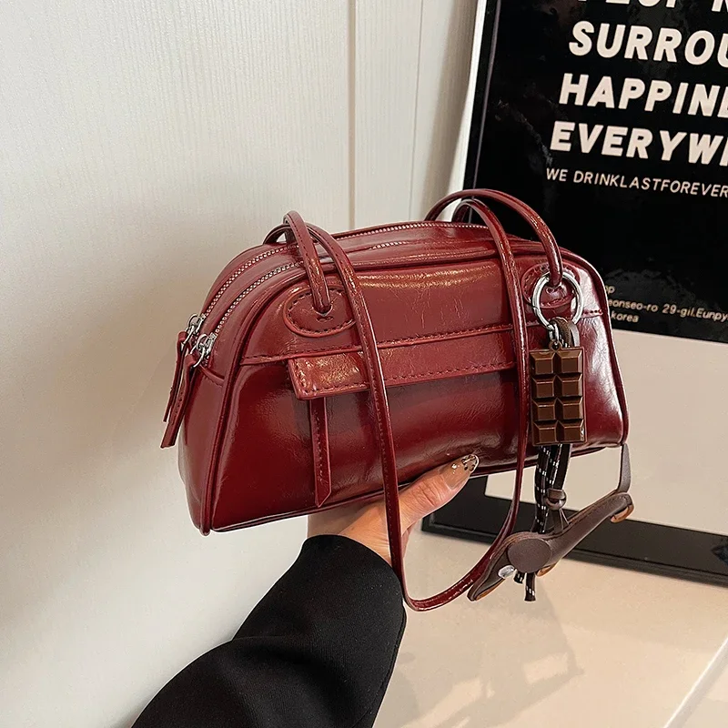 quente-na-moda-brilhante-plutonio-retro-boliche-ombro-baixo-senso-de-luxo-alta-qualidade-grande-capacidade-sacos-de-axila-feminina-2024-moda-nova