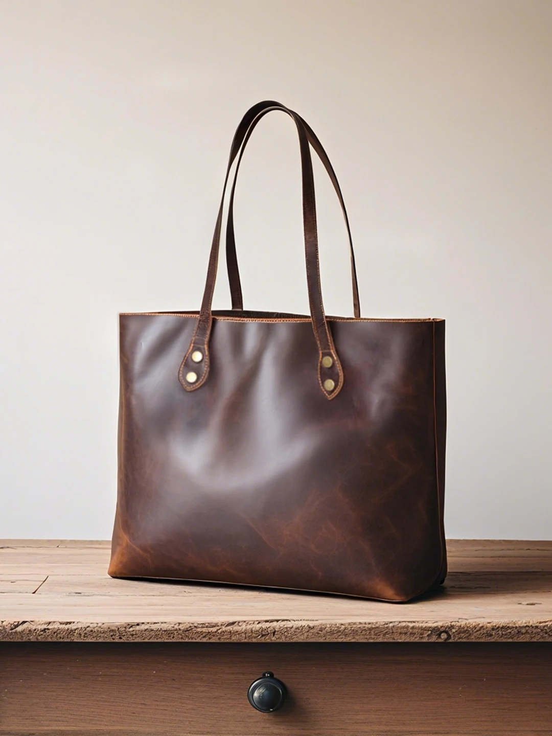 

Large Capacity Top Layer Cowhide Retro Tote Bag Genuine Leather Single Shoulder Handheld Women's Bag 2025 New Commuter Comput...
