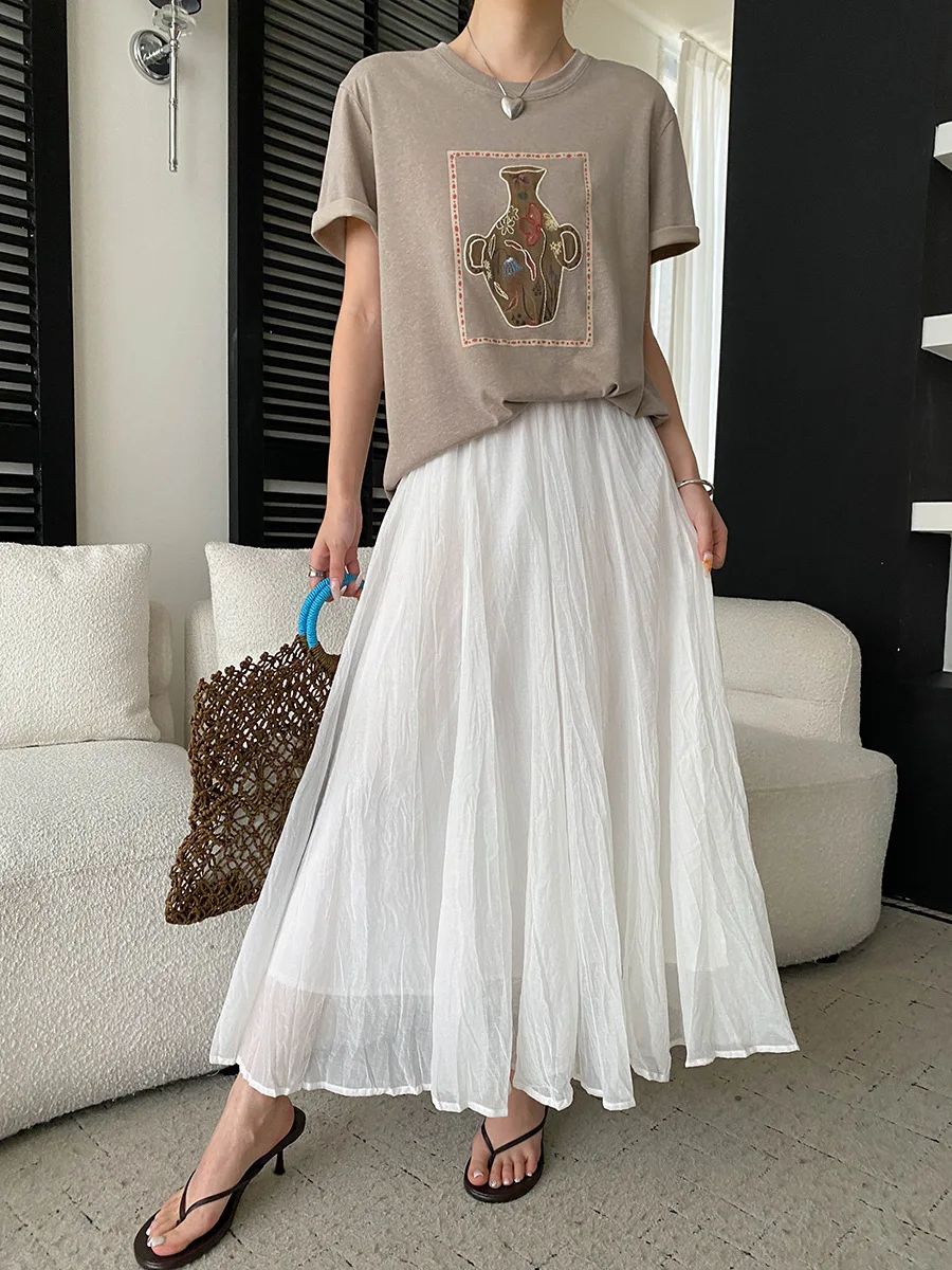 Sommerliches Damen-T-Shirt in einfarbigem Retro-Stil mit Vase-Stickerei, Rundhalsausschnitt, lockerer, schlank machender, vielseitiger Schnitt und kurzen Ärmeln. – Detail 13