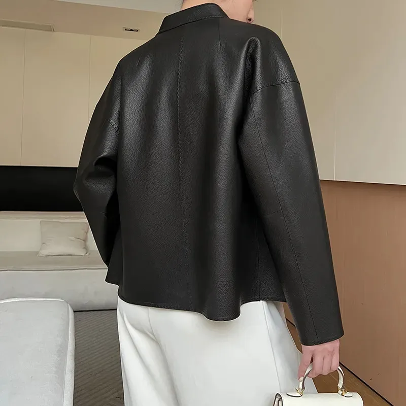 High-End-PU-Lederjacke 2025, NEUE Damen-Frühlings-Herbst-koreanische Version, schwarzer kurzer Gürtel-Ledermantel, weiblich, 4XL