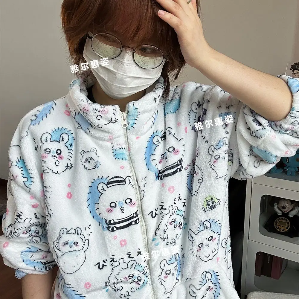 Chiikawa süßer Momonga Flanell-Pyjama Damen Winter Plüsch Cartoon Hausanzug Set Tragbar als Oberbekleidung Zweiteiliges Set Mädchen Geschenk