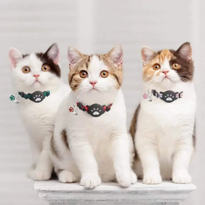 Pet Collar for Airtag Cat Collar Paw Bell Pendant Collar Locator Collar GPS Trackers Pets Accessories (Excluding Tracker) view 3