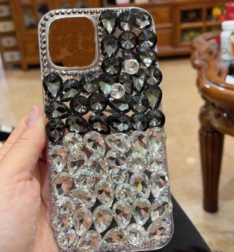 

Luxury Bling Crystal Diamond Phone Case for iPhone 16 15 14 12 13 11 Pro Max 7 8 Plus XR XS Glitter Shell