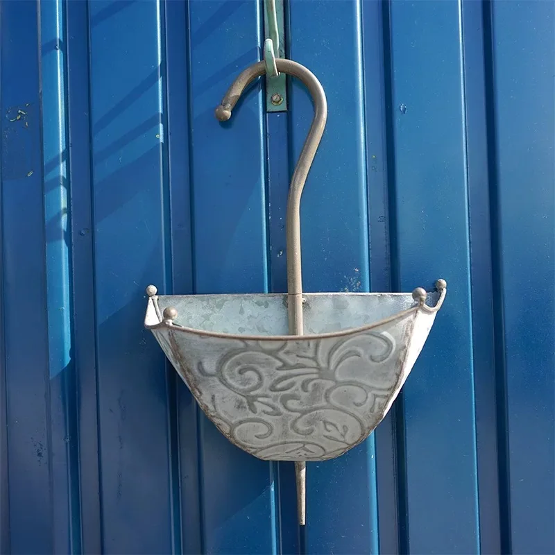 Vintage Umbrella Wall Planter, Metal Garden Hanging Decor, 17.3x11.2 inches, Detachable Handle
