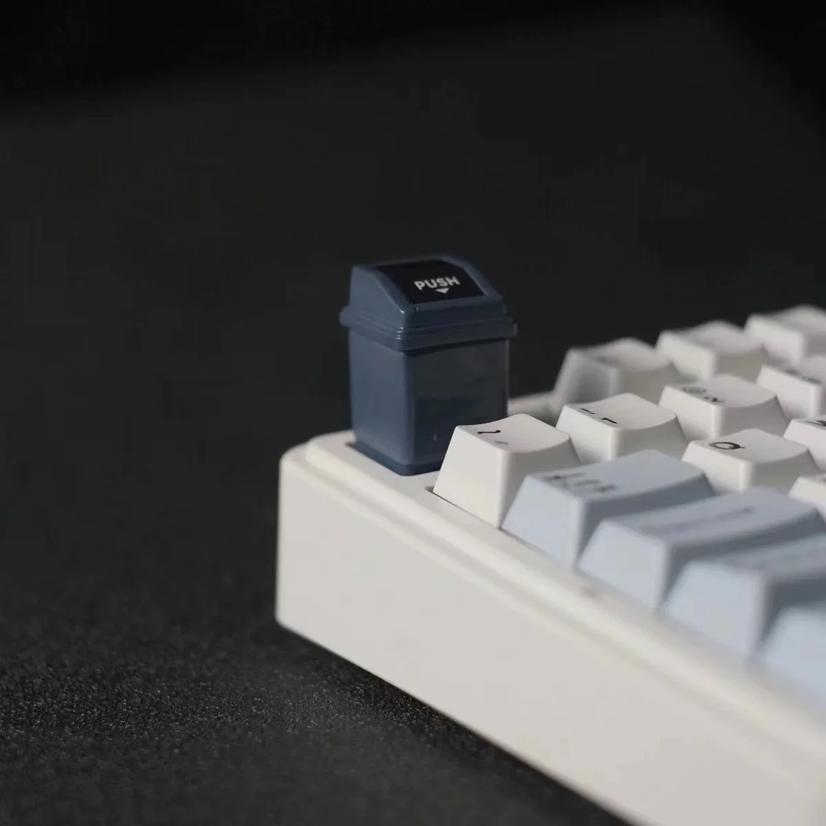 Trash Can Personalized Keycaps Resin Keycaps Interesting Novel Decorative Key Caps for MX Mechanical Keyboard