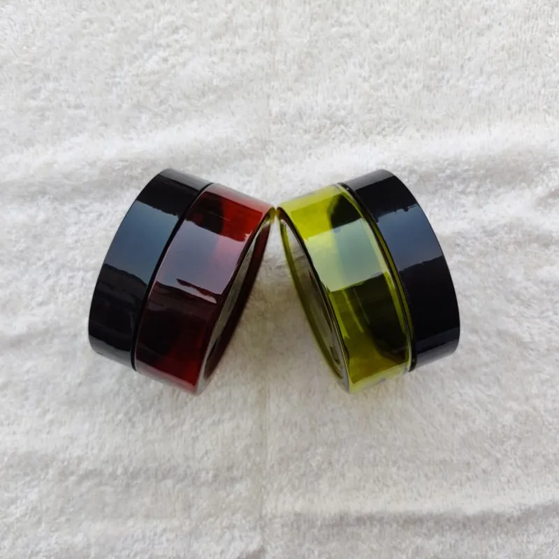 Sprzedaż hurtowa 50ml/80ml/100ml brązowo-zielonego plastikowego słoik z pokrywkami do ponownego napełniania pustych pojemników kosmetycznych słoik na woreczki podróżne makijaż