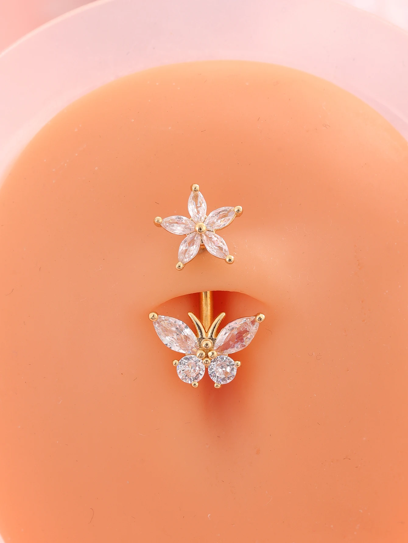 1 Stück Goldfarbener Kristall-CZ-Bauchnabelpiercing Schmetterling Biene Edelstahl Gebogener Bauchnabelring 14G Hängender Bauchnabelpiercing-Ring – Detail 13