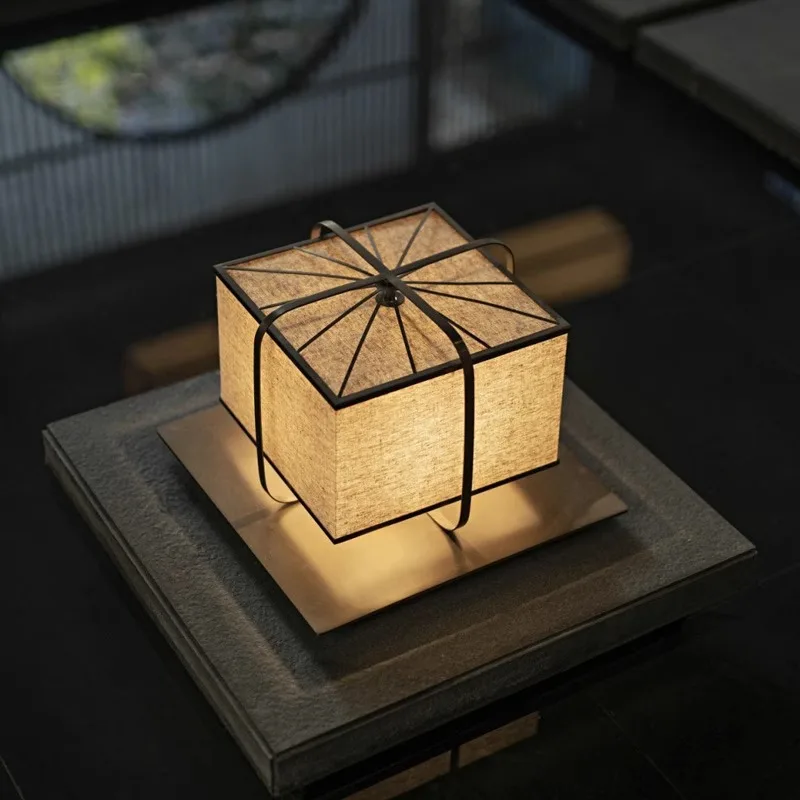 Japanese garden lamp, garden landscape decoration waterproof wall stigma lamp