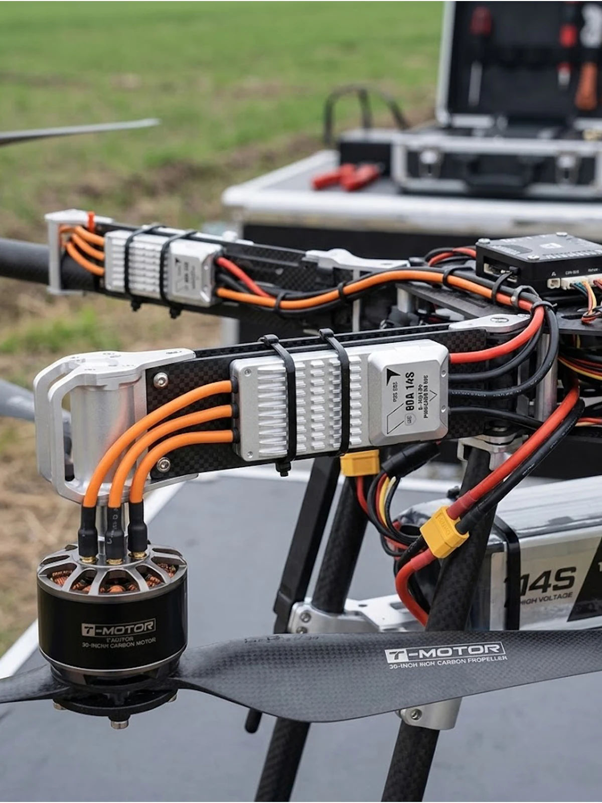 

T-Motor V60A V2 14S Brushless ESC 60A 4-14S Lipo Speed Controller with Telemetry for Industrial Inspection Drone Agricultural