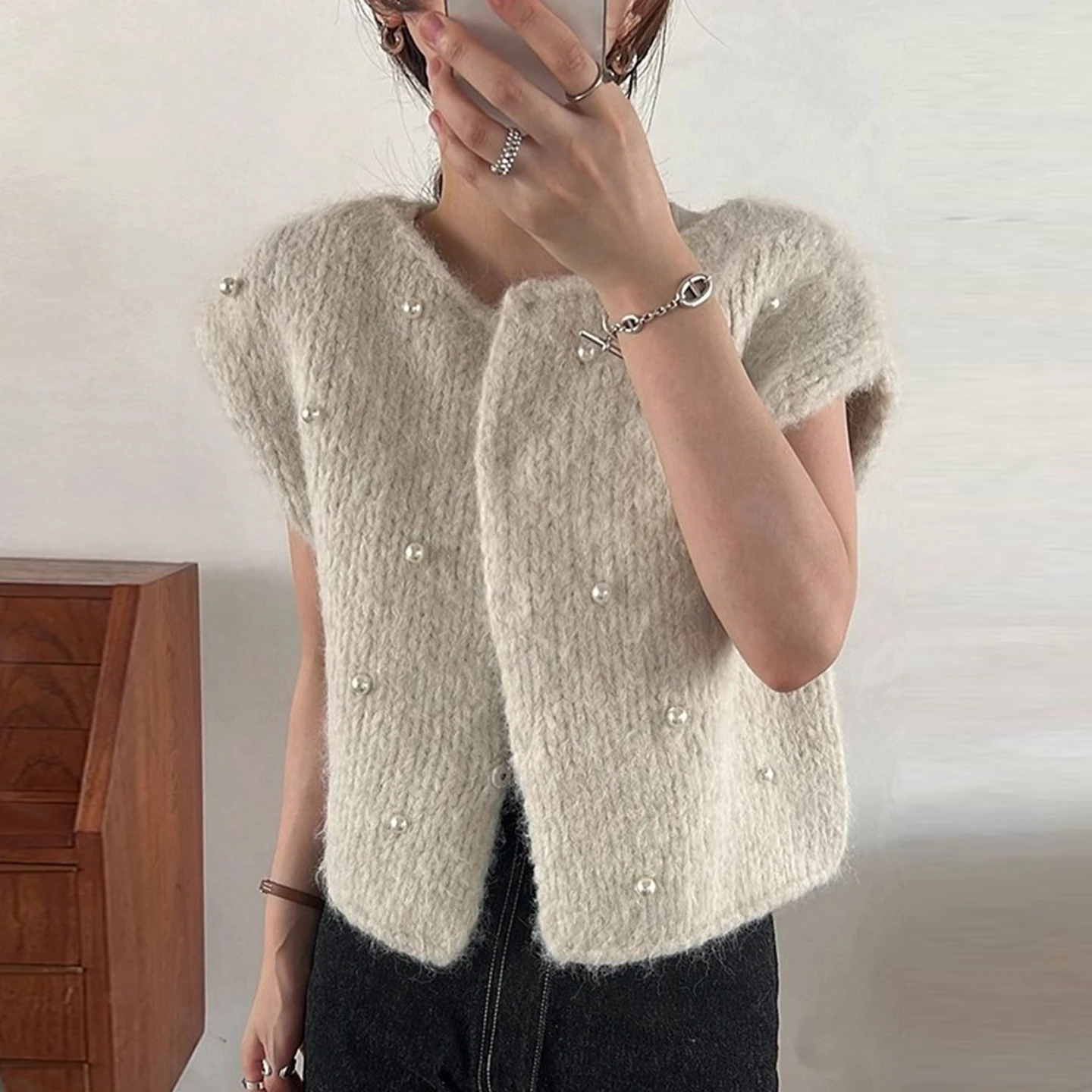 

Женский вязаный жилет, топ, тяжелый дизайн, мягкий, уютный, осенний, новый, многослойная верхняя одежда Faion, круглая, на одной пуговице