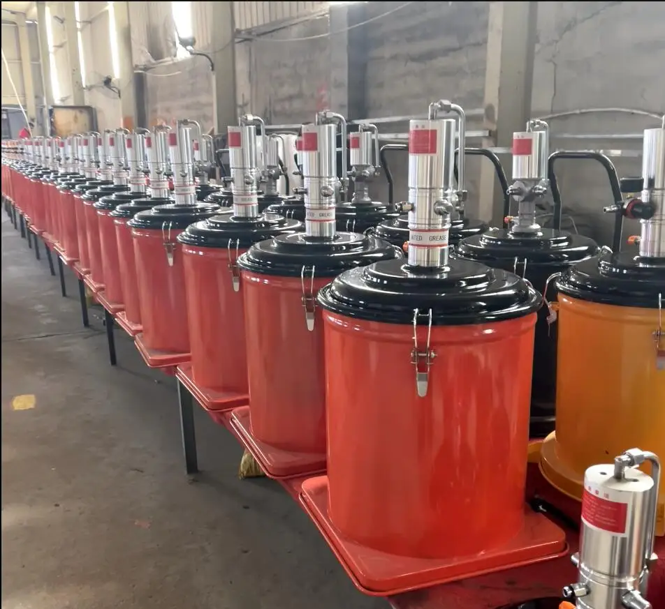 OEM Factory 12L 20L 35L 40L Bucket High Pressure Pneumatic Grease Injector Gun Portable Air Operated Grease Lubricator Pump