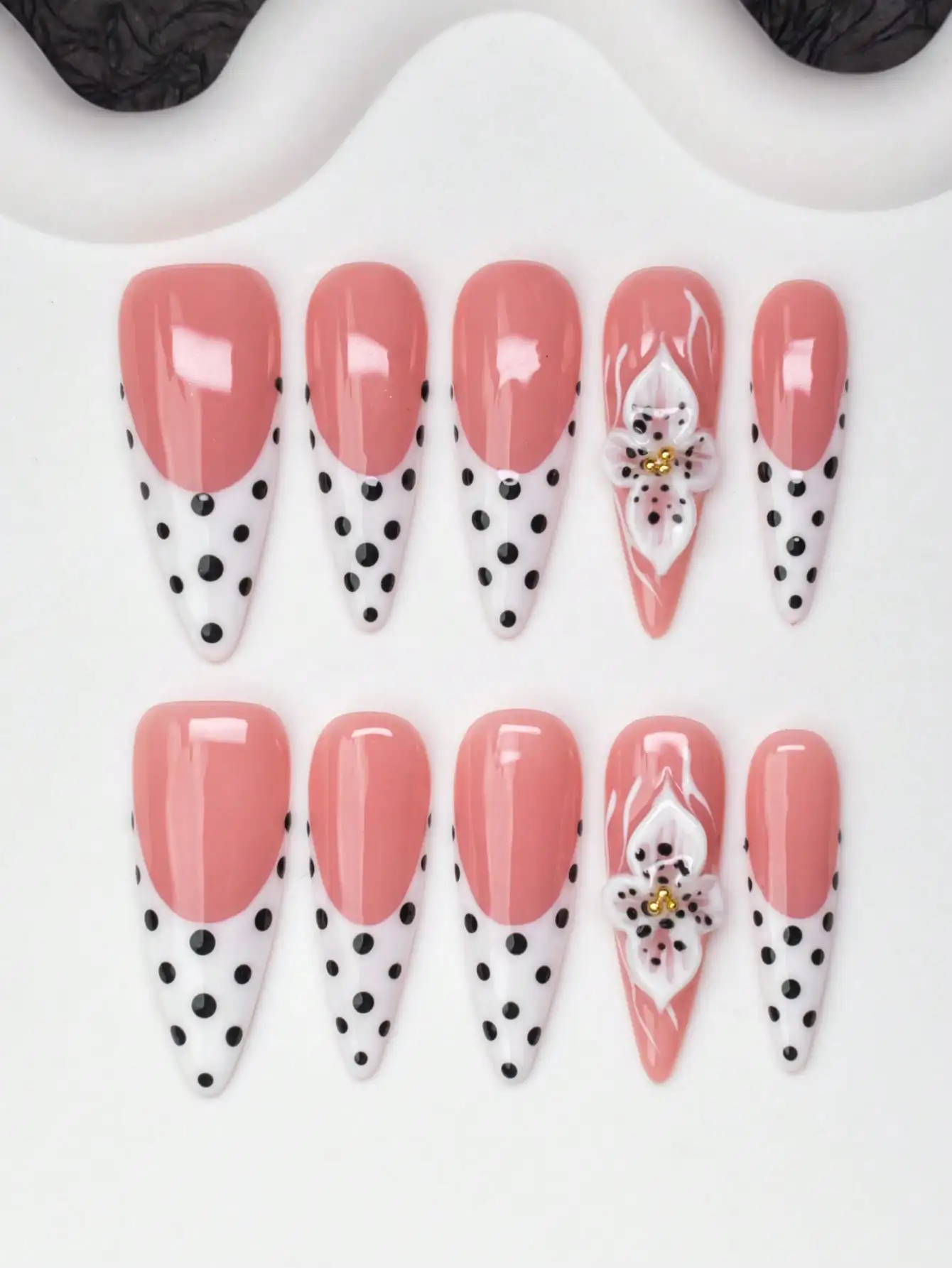 

10pcs/Set Handmade Almond-Shaped Y2K Baddie Style Nail Tips, Nude & White Color With French Tips, Polka Dots, Carved Designs, Gl