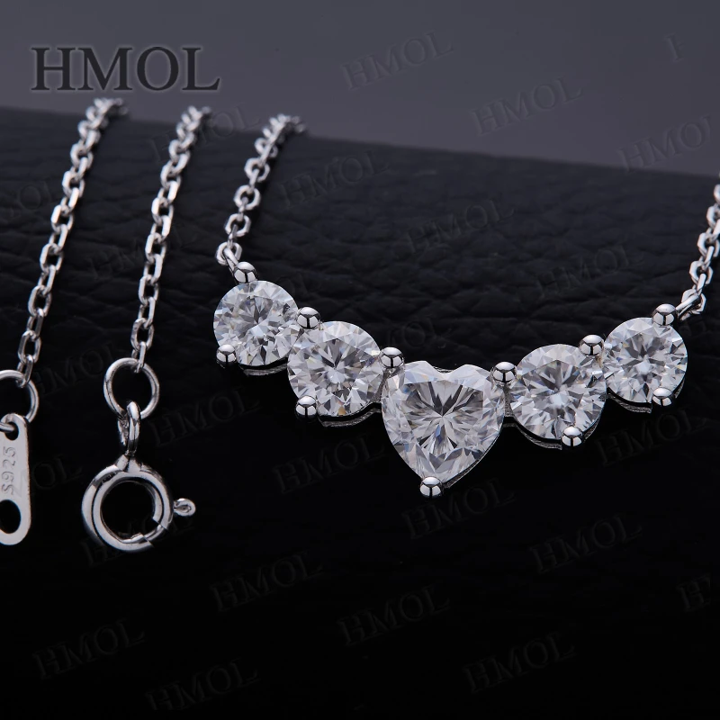 

Pendant Necklace Moissanite Starlight Heart Chain D Color VVS1 Gemstone S925 Sterling Silver Romance Lady Women Jewelry Charms