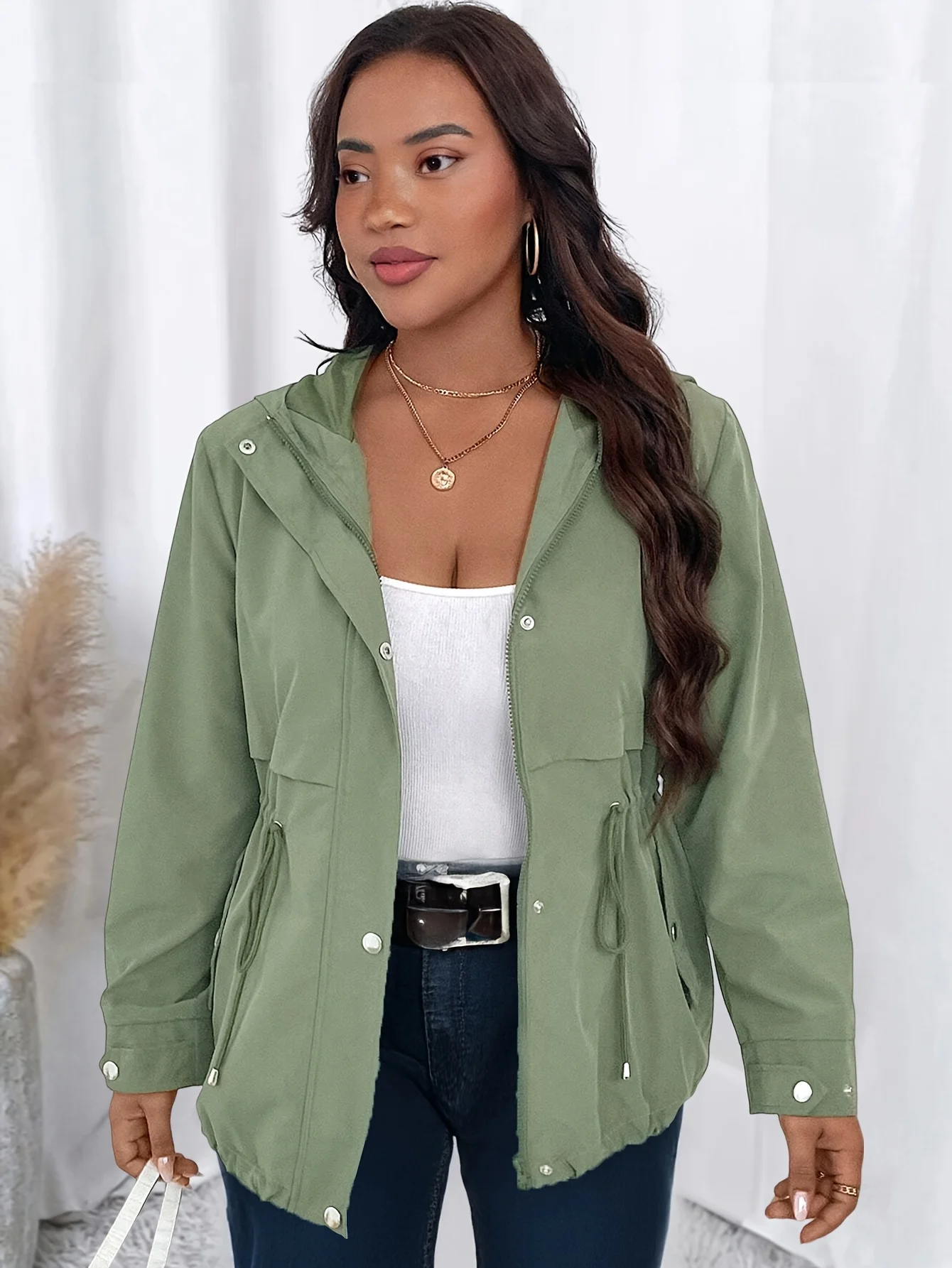 

Женская оливково-зеленая парка больших размеров с капюшоном, повседневная куртка на молнии с завязками на талии и длинными рукавами, новинка 2026 г.