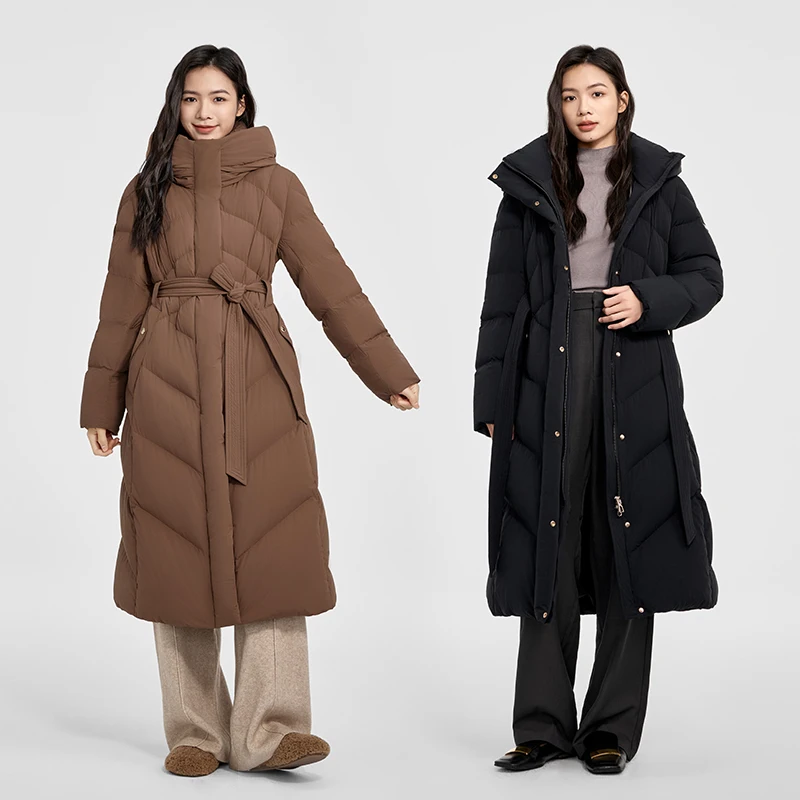 Chericom Chaqueta larga de plumas con cinturón en la cintura diseño acolchado estilo acolchado con capucha de invierno para mujer abrigos acolchados de ganso engrosados Y309738Y