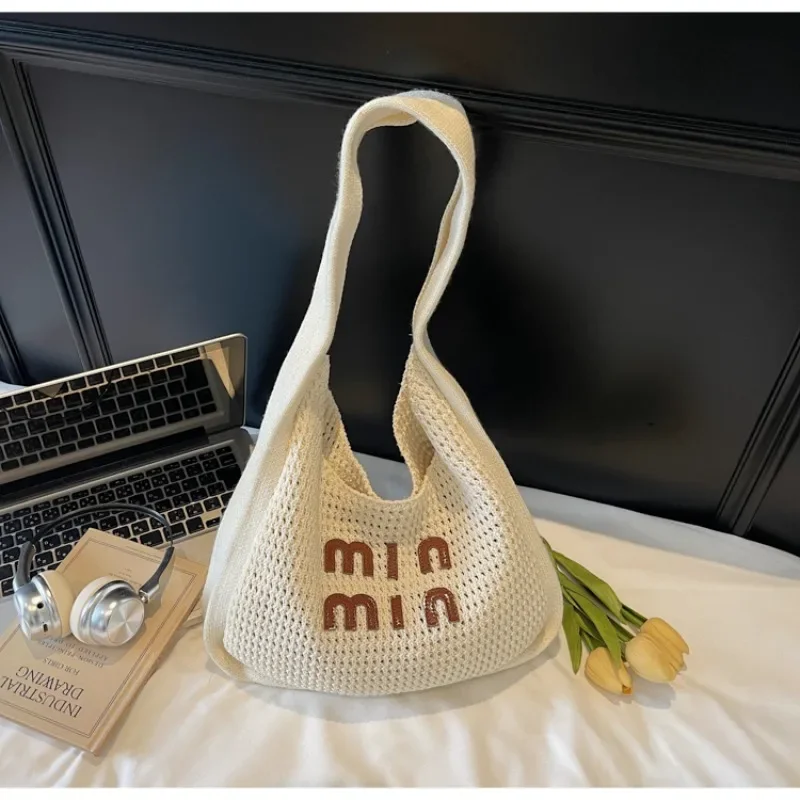 حقيبة كروس جلدية أنيقة للسيدات مع حزام كتف قابل للتعديل حقيبة يد ماركة فاخرة مشهورة