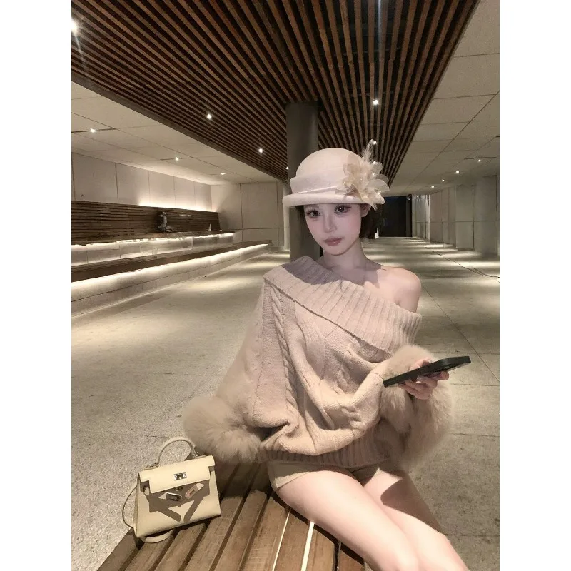 2026 Nuovi polsini imitazione volpe capelli dolcevita misto twist lavorato a maglia maglione superiore maglione con maniche a pipistrello da donna