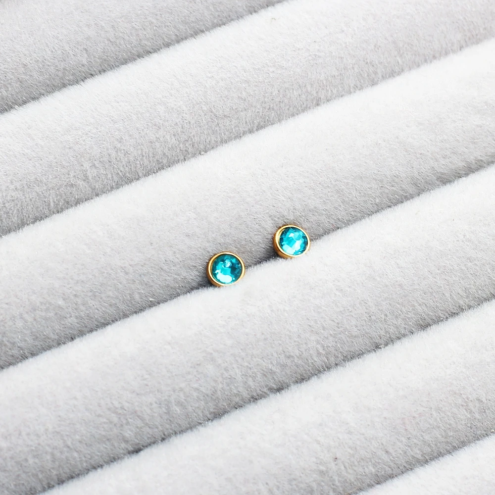 18G Edelstahl-Ohrstecker mit Seeblauen Steinen, Schraubverschluss, Antiallergisch, Farbbeständig, 1,0 mm x 6 mm Zirkonia-Nadelstift-Ohrringe – Detail 4