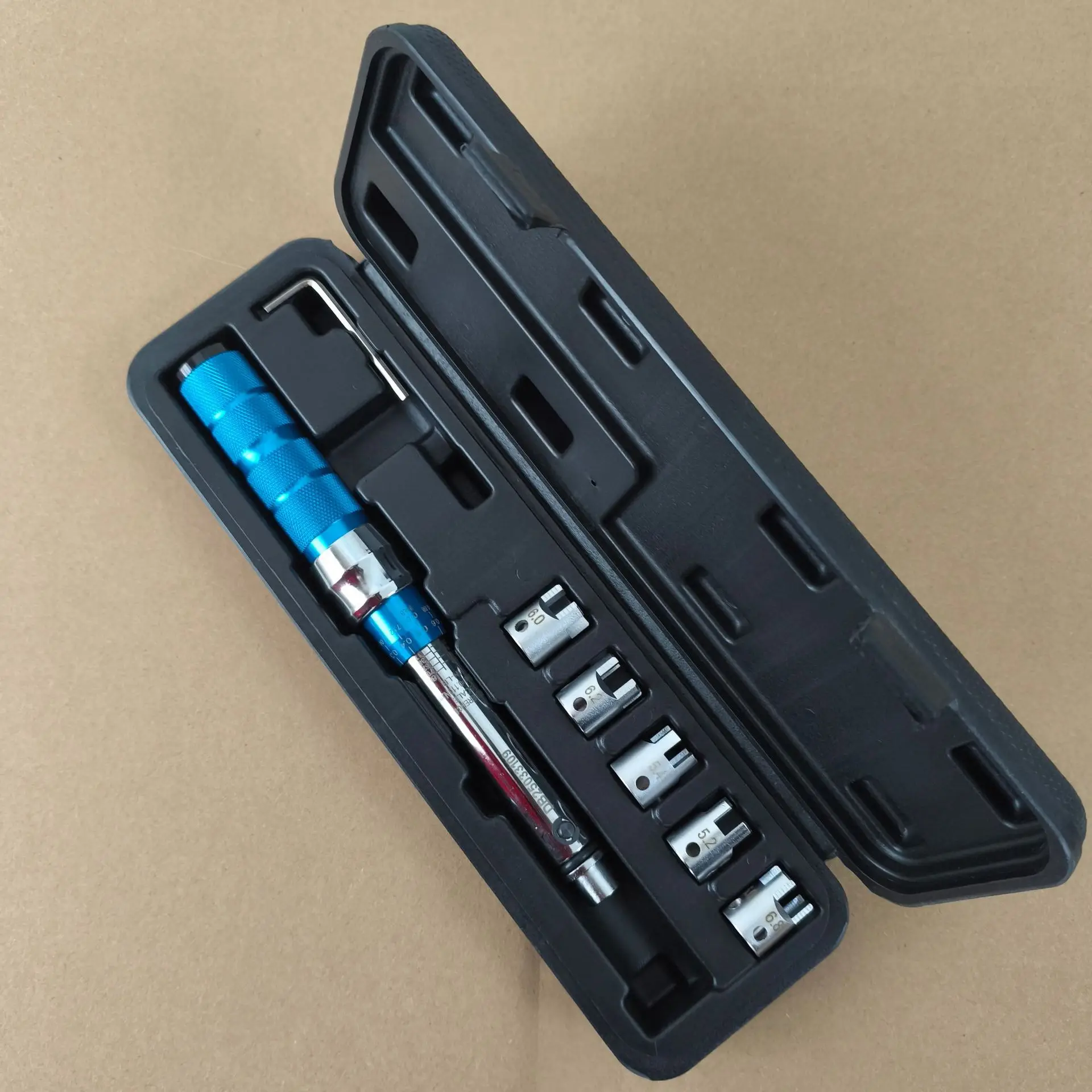 7-Piece Ratcheting Click Torque Wrench Set 2-10 Range for Auto Repair Tool Kit Multi-Purpose Hardware Use Home Daily