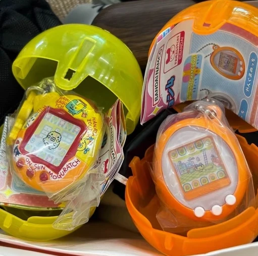 Tamagotchi Gashapon Capsule Toy Electronic Pets Game Console Model Pendant Key Chain Decoration Collectible Toys Children\'s Gift