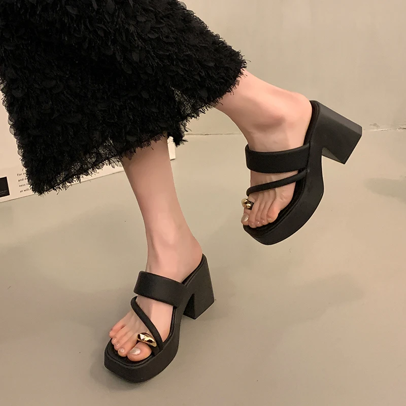 Thick Heel Slippers 2024 Summer New Fashion Versatile Pinch Toe Cake Thick Sole Anti slip Casual Slippers for Women