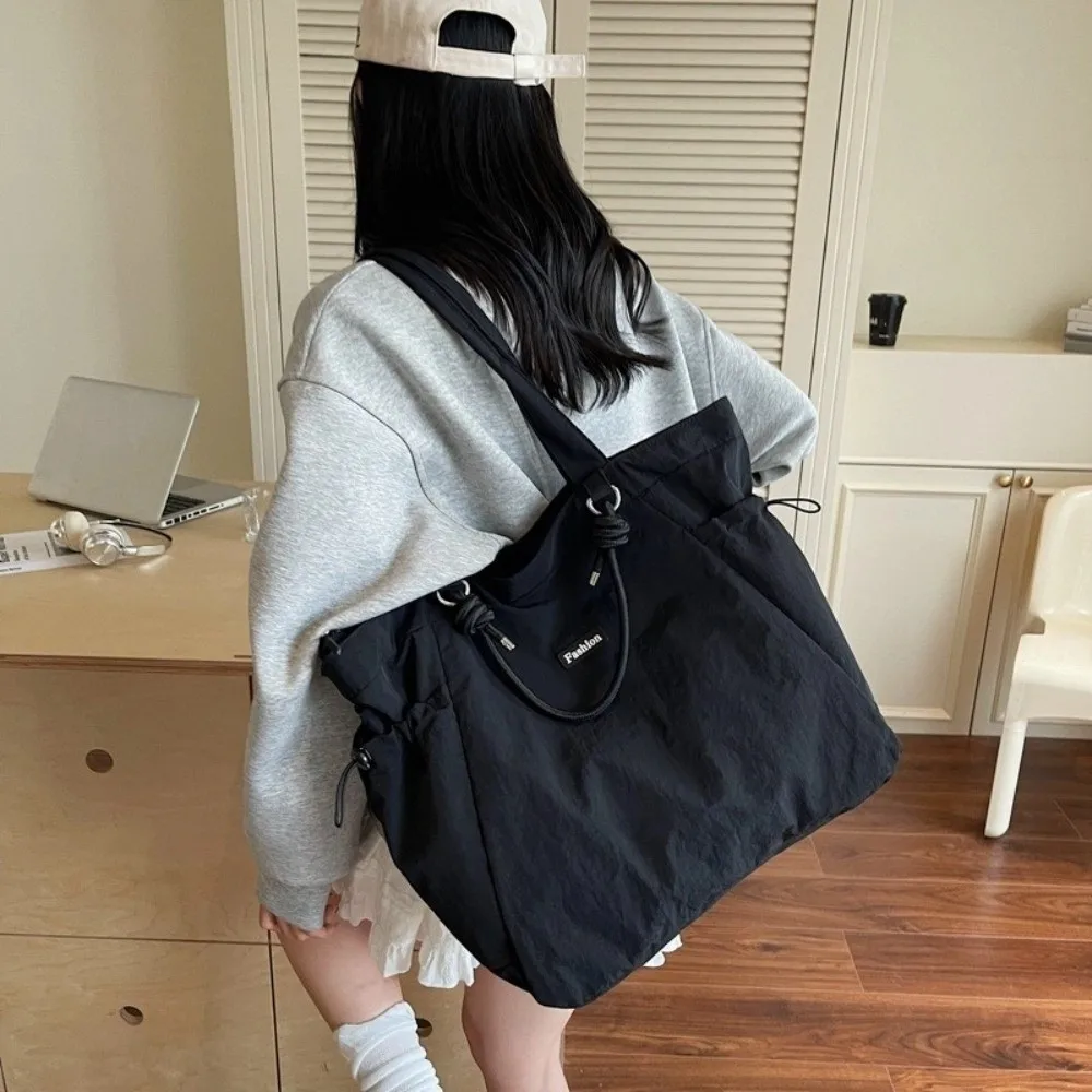 

Simple Solid Color Women's Totes Bag Large Capacity Casual Nylon Shoulder Bag Versatile Zipper Commuting Handbag Girls