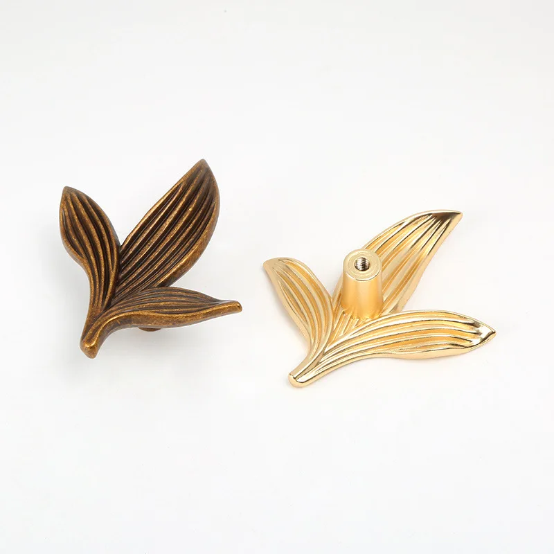 Gold Vintage Petal Shape Single Hole Handle Cabinet Door Small Handle Drawer Wardrobe Cabinet Handle Furniture Hardware