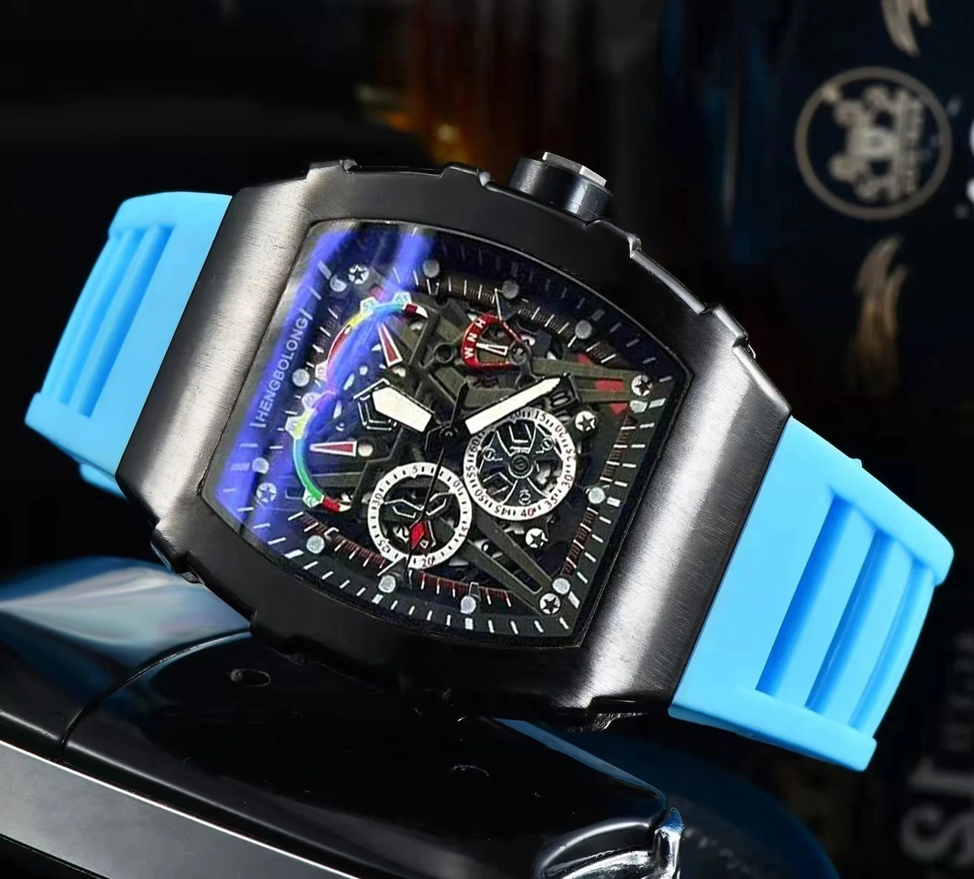 Reloj deportivo cuadrado de cu - Luxury Watch Trading reseña y precio