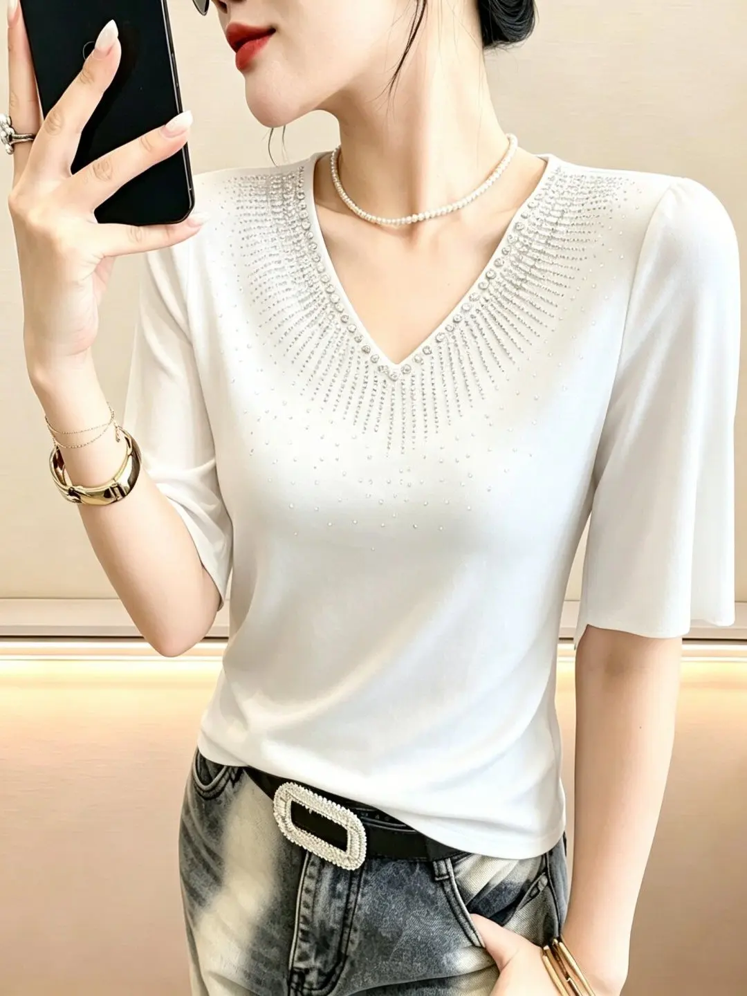 Heavy Duty Rhinestone V-Neck Five Sleeve T-Shirt Women Summer Fashion Bell Sleeve Slimming Top Korean Style Cotton Blend