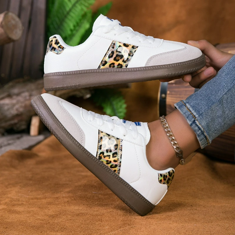 Women Comfortable Breathable Flat Heels Sneakers Woman Non Slip Soft Sole Sports Shoes Plus Size Leopard Print Flat Shoes