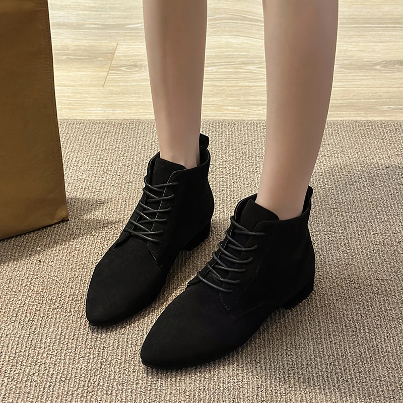 

2023 Pointed Toe Lace-Up Flock Boots Women Flat Heels Short Chelsea Botas Feminina Warm Winter Snow Bottes Mujer Fur Shoes New