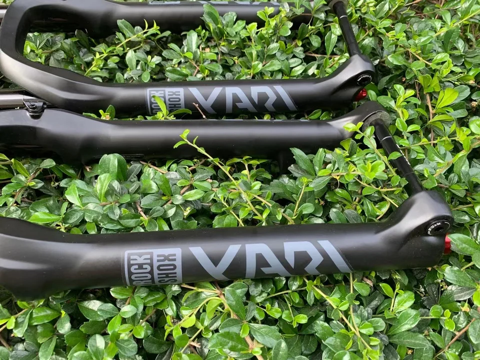 RockShox Yari RC DebonAir 29