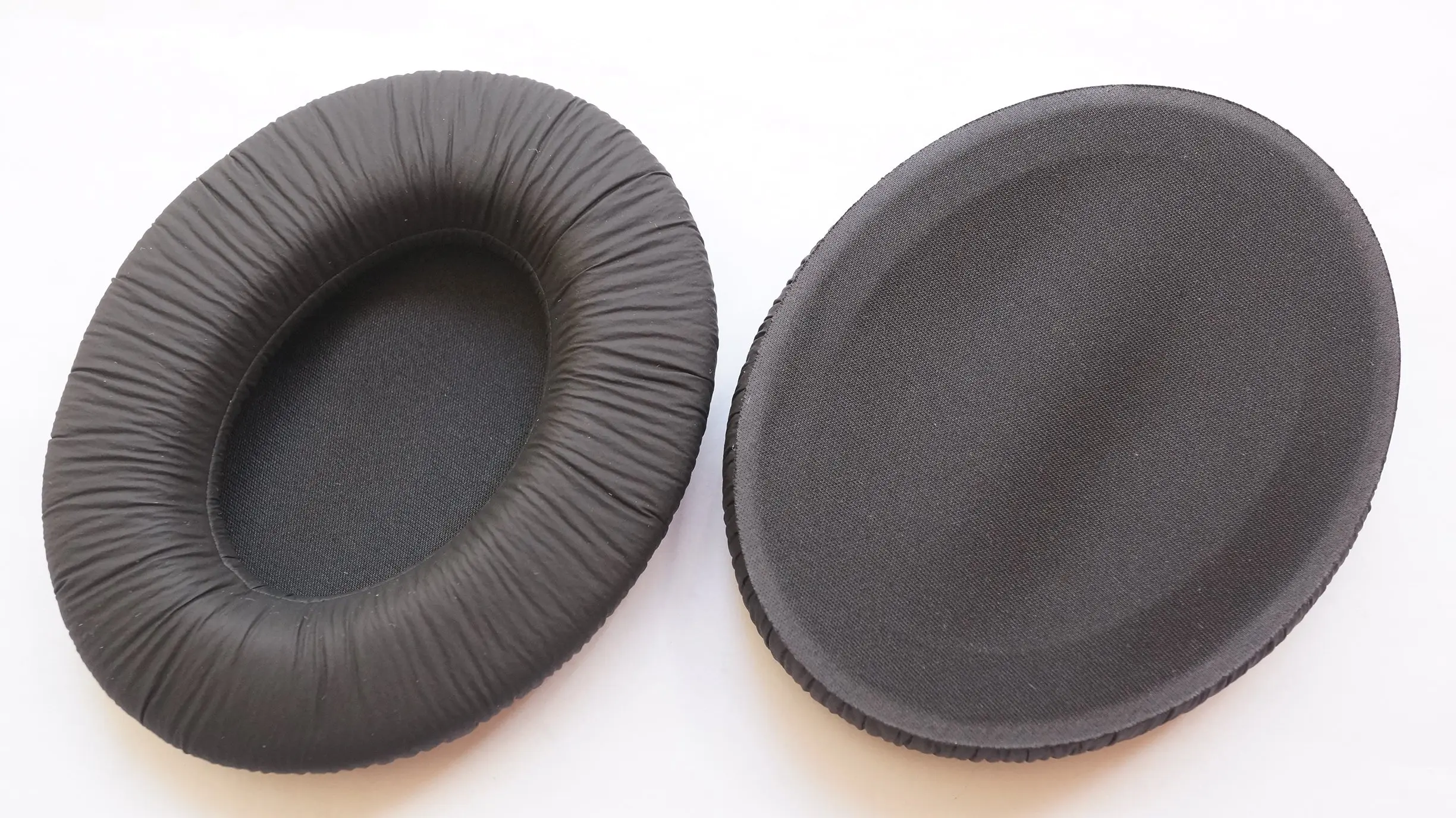 อะไหล่หูฟัง + แผ่นรองหูฟังเข้ากันได้กับ HD418เซนไฮเซอร์/428/438/448/419/429/439/449/200 Pro HD451/461i/471 (1ชุด)