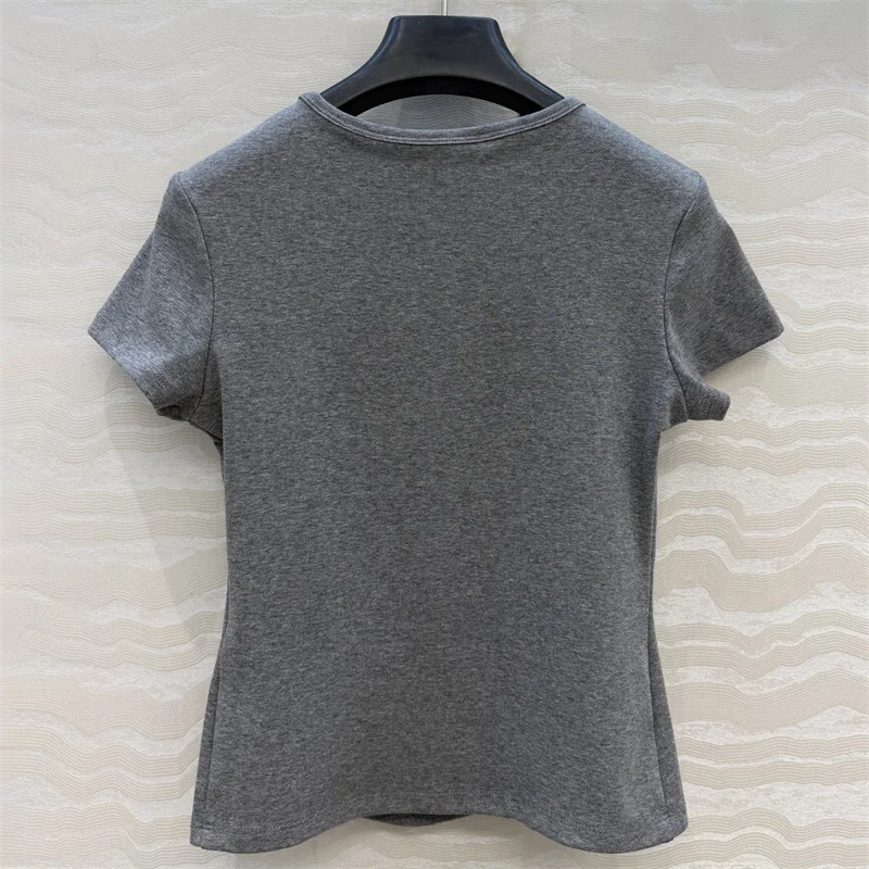 Bild 3: Damen-T-Shirt Neues elastisches, gestricktes, figurbetontes Kurzarm-Oberteil für den Sommer 2026 Hochwertiger V-Ausschnitt-Pullover aus reiner Baumwolle