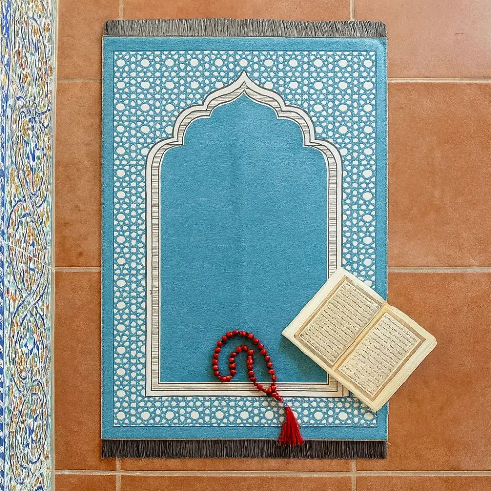 ของขวัญอิสลาม พรมละหมาดมุสลิม ขนาด 70x110 ซม. รูปทรงสี่เหลี่ยมผืนผ้า พับเก็บได้ ชุดพรมละหมาดลายชาติพันธุ์ กันลื่น ผ้าคลุมสำหรับการประกอบพิธีทางศาสนา พกพาสะดวก