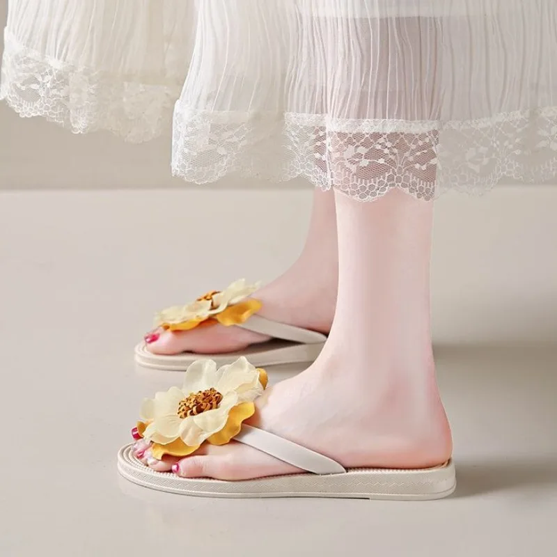 

Female Adorable Sunflower Print Beach Sandals Summer Outdoor Slip-Proof Chic Casual Lovely Slippers Indoor Garden Use