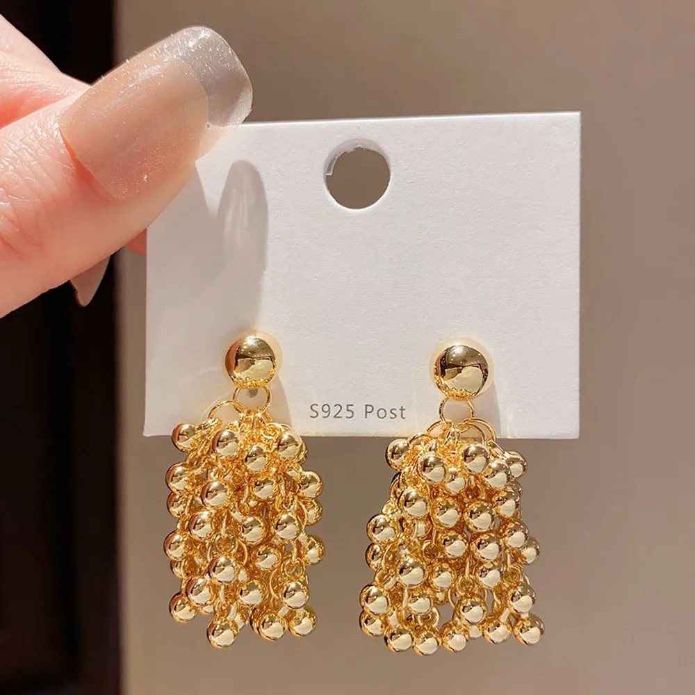 Vintage Metal Round Ball Beaded Tassel Earrings for Women European American Personality Exaggerated Fashion Jewelry Gift