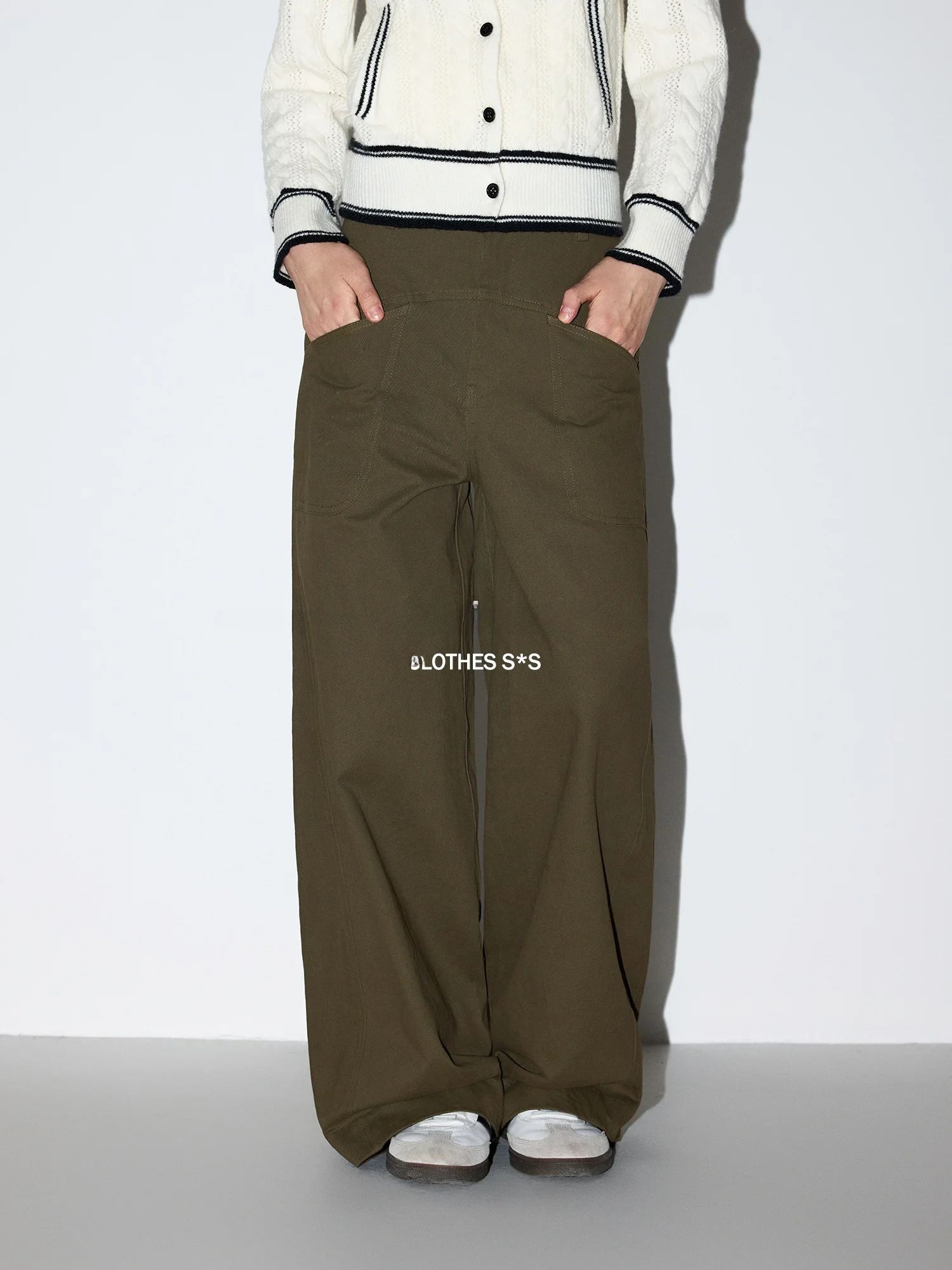 

MoodBerry American Retro Military Green Design Pocket Straight Leg Pants Women's Low Waist Wide Leg Long Trousers Casual Cotton