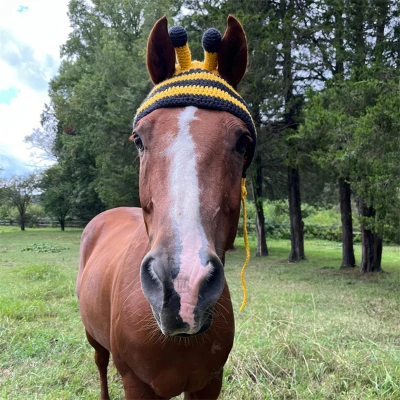 Eccentric personality Handmade crocheted pet horse hat bee pattern style frog pattern style For horse Halloween cosplay hat