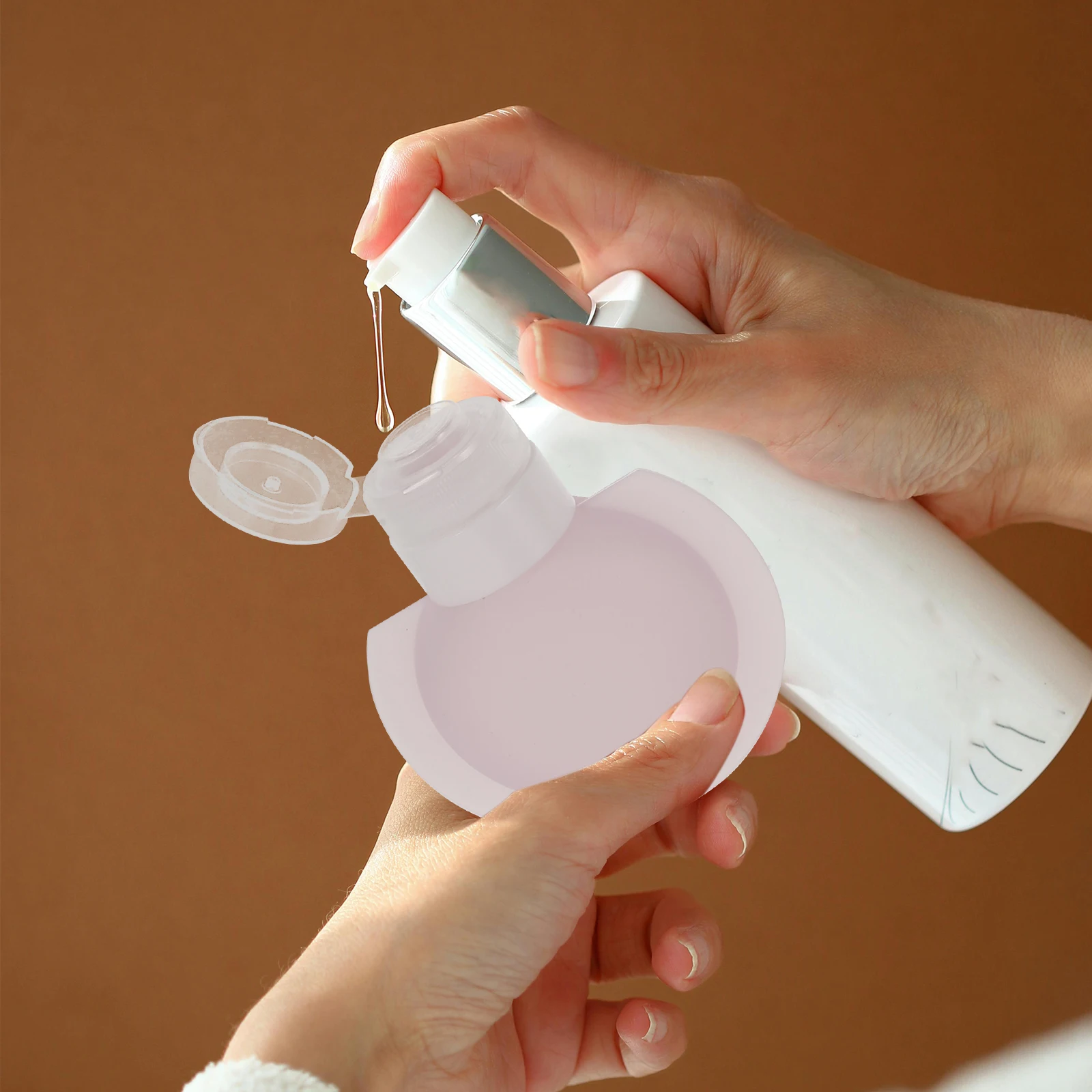 

3pcs Silicone Bottles Refillable Leakproof Portable Empty Containers Durable Soft Shampoo Shower Gel Storage Simple Design Easy