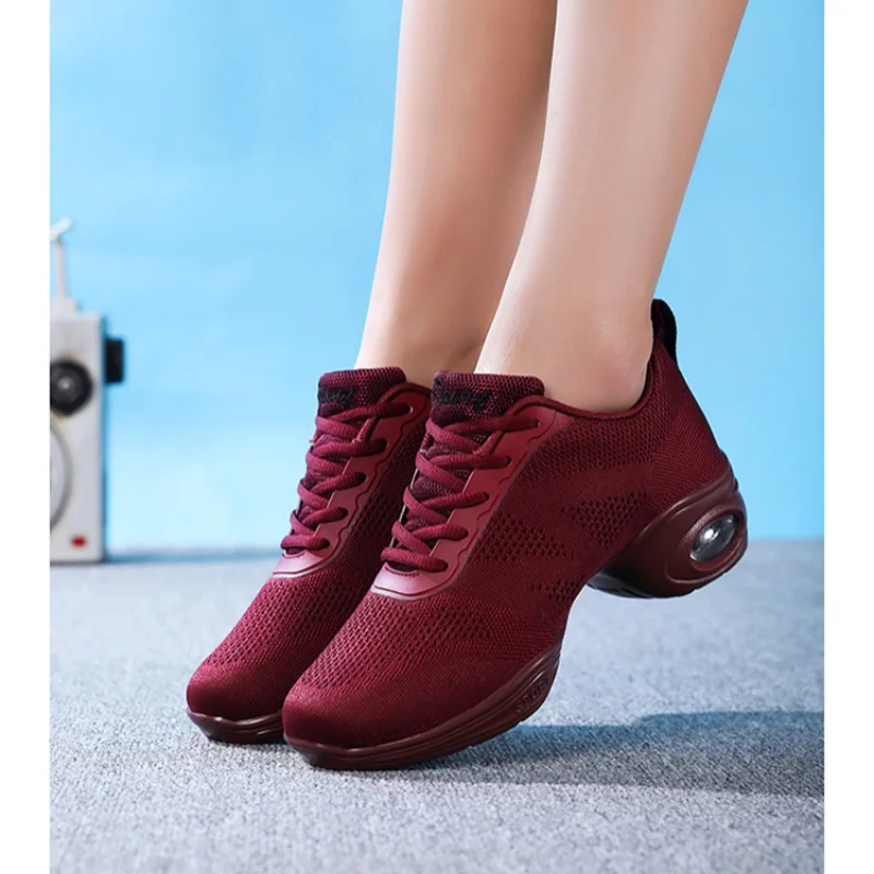 Women's Breathable Mesh Dance Sneakers Jazz Casual Training Dance Shoes for Competition Loafers Shoes Women Fashion Sneakers