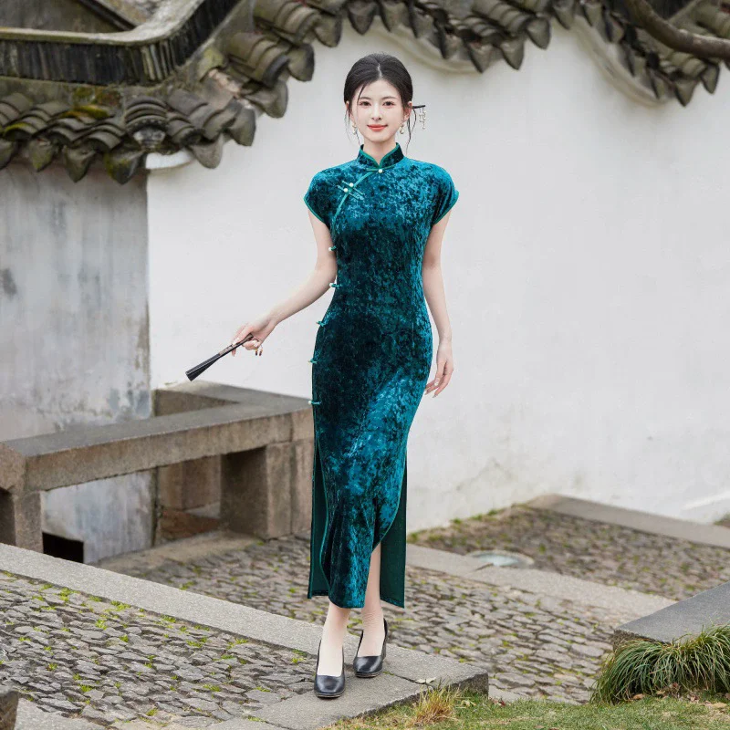 

Green Qipao Chinese Tradition Dresses Long Elegant Vestidos Women Autumn Winter Velour Mandarin Collar Qipaos Jacquard Vestidos