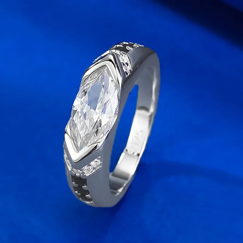 

New S925 silver inlaid 5 * 10mm horse eye white diamond neutral ring for women's simple daily Instagram style wedding jewelry